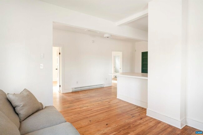 Building Photo - 2580 Nydrie Dr