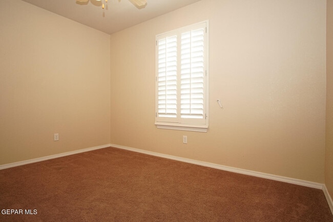 Building Photo - 7133 Mesquite Tree Ln