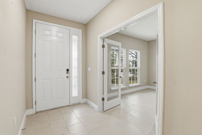 Building Photo - Finley Woods 4 bedroom 3 bath.