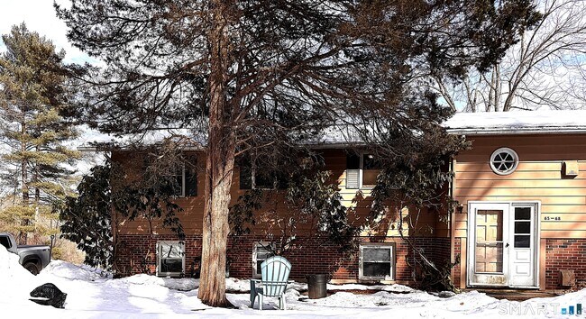 Building Photo - 270 S Windham Rd