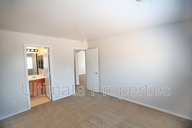 Building Photo - 12203 W Windrose Dr