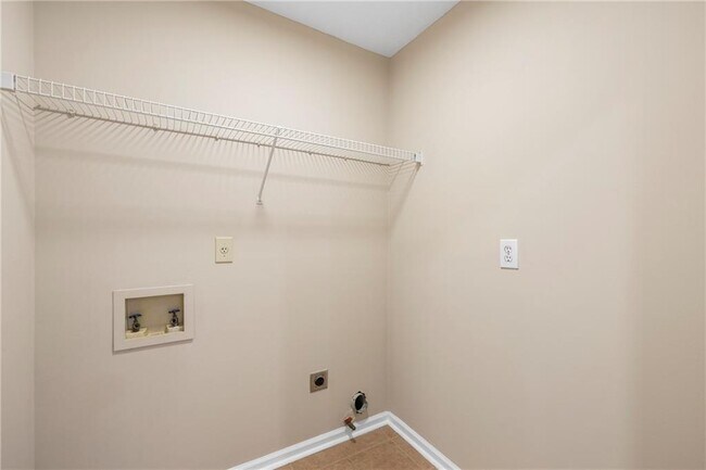 Building Photo - 5705 Cannonero Dr