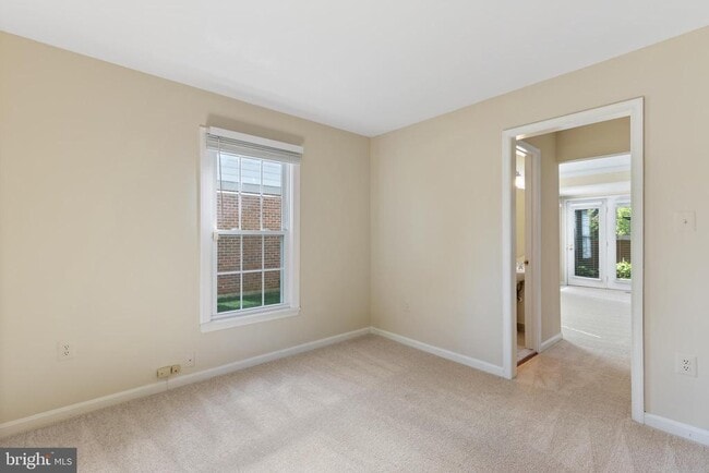 Building Photo - 208 Bristol Downs Dr