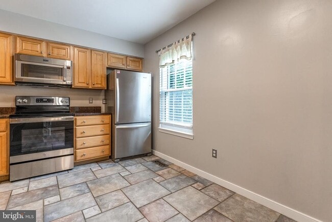 Building Photo - 6414 Old Scotts Ct