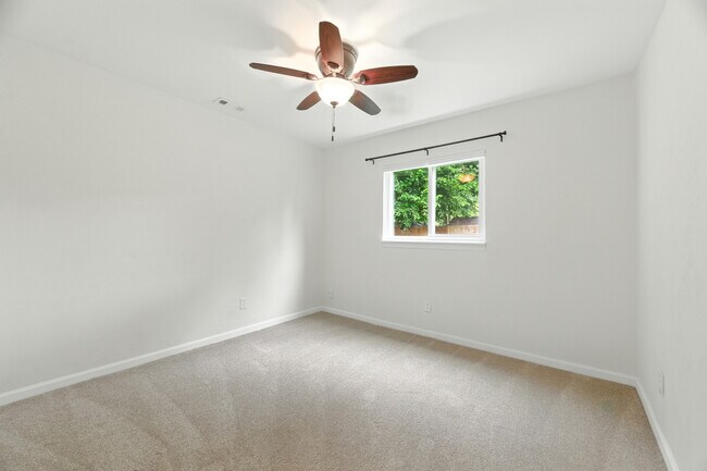 Building Photo - 3800 Liberty Ridge Rd