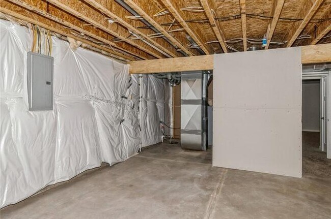 Building Photo - 924 South 89th Street