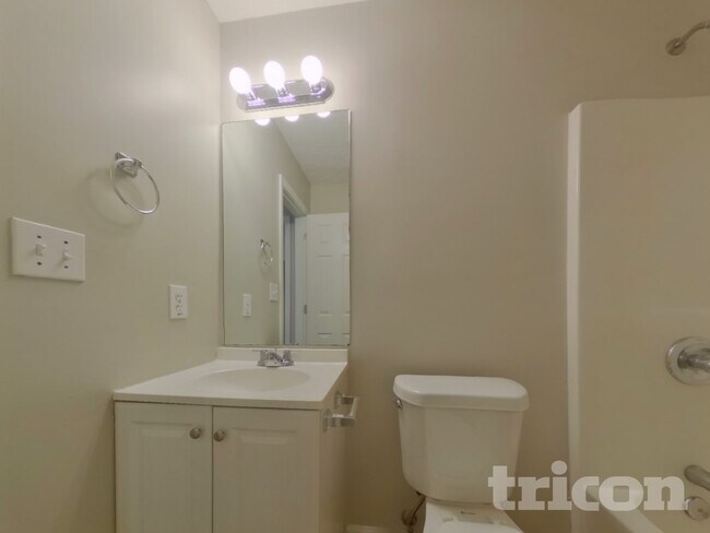 Building Photo - 100 Doves Nest