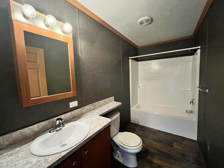 Building Photo - 1428 Georgia St