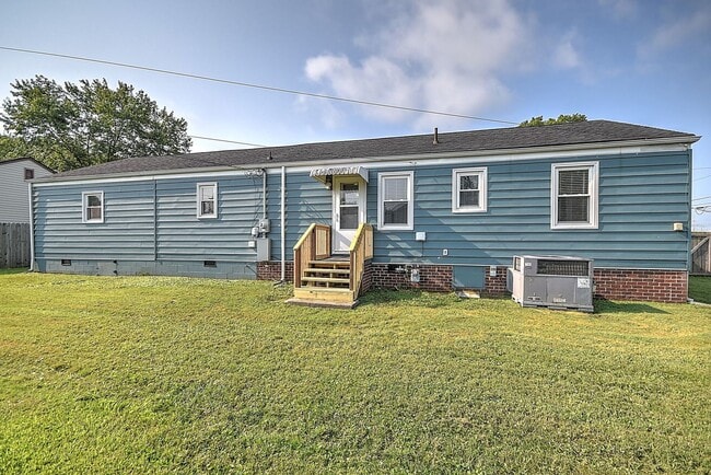 Building Photo - 2361 Hiwassee Dr