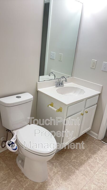 Building Photo - 8620 Grey Squirrel Ct