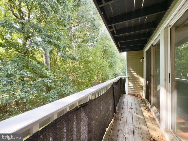 Building Photo - 55 Kenwood Dr
