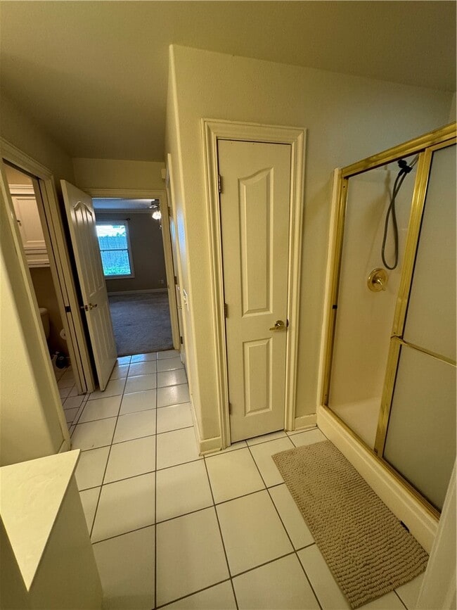 Building Photo - 82 E Cydnee St