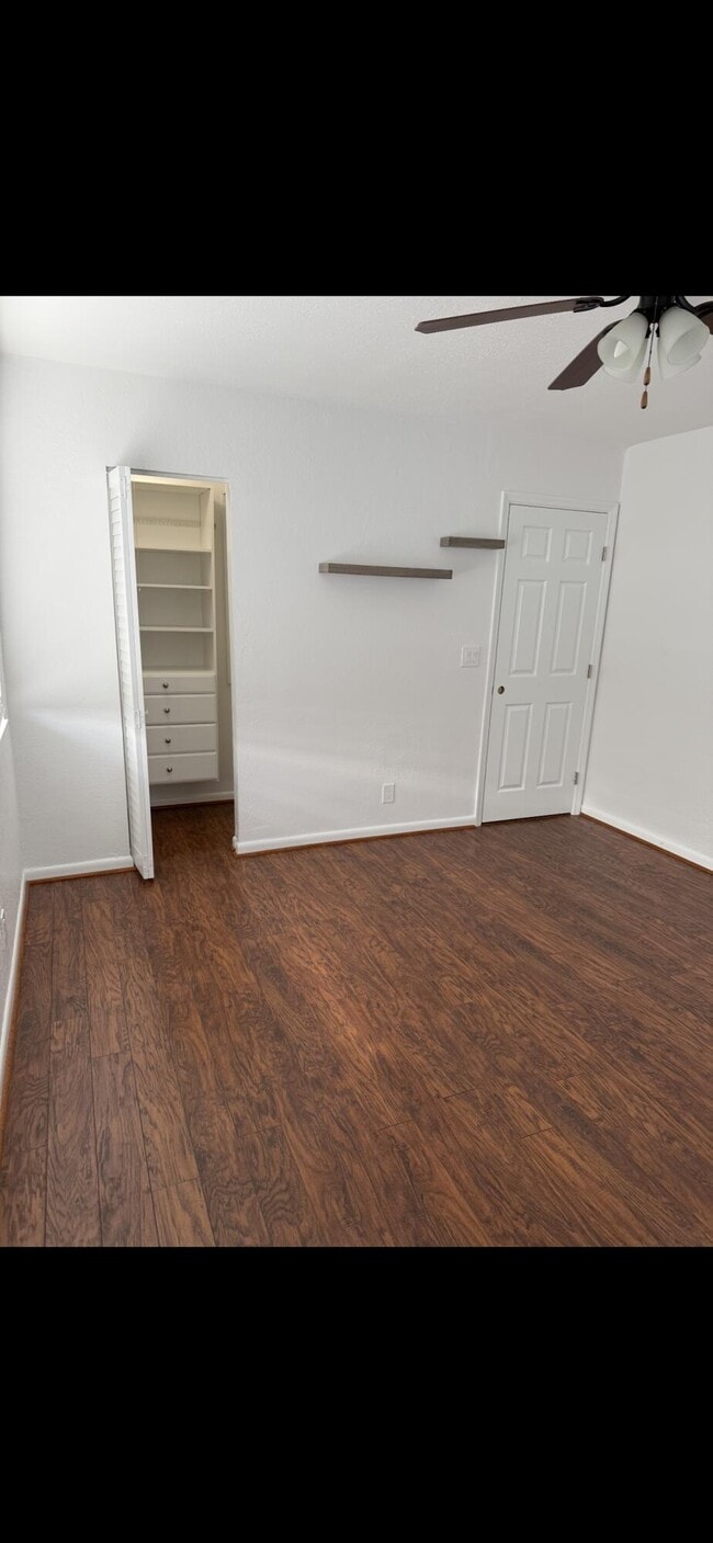 Building Photo - 2110 Sherwood Forest Blvd