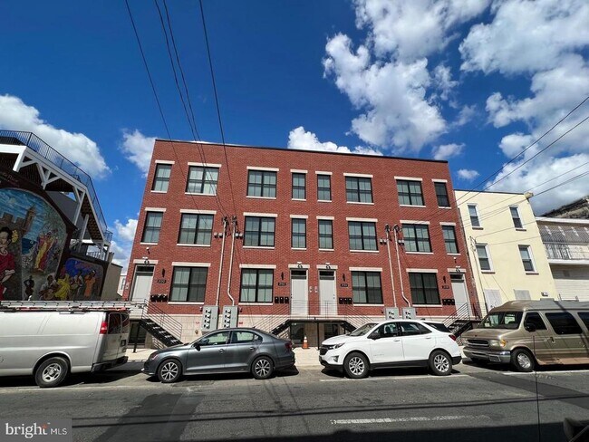 Building Photo - 2132 N 2nd St