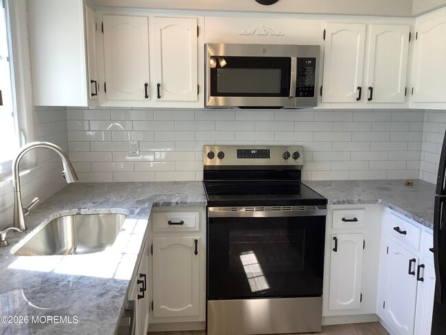 Building Photo - 7B Ivy St