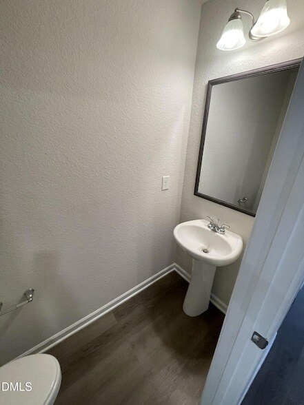 Building Photo - 2062 Wiggins Village Dr