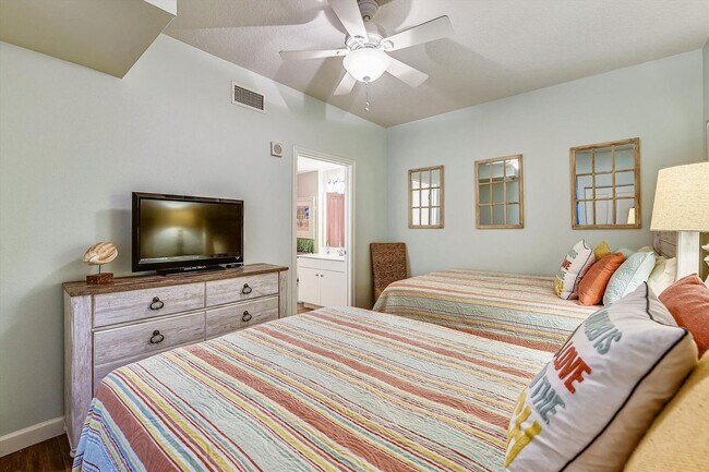 Building Photo - 104 Gulfside Ct
