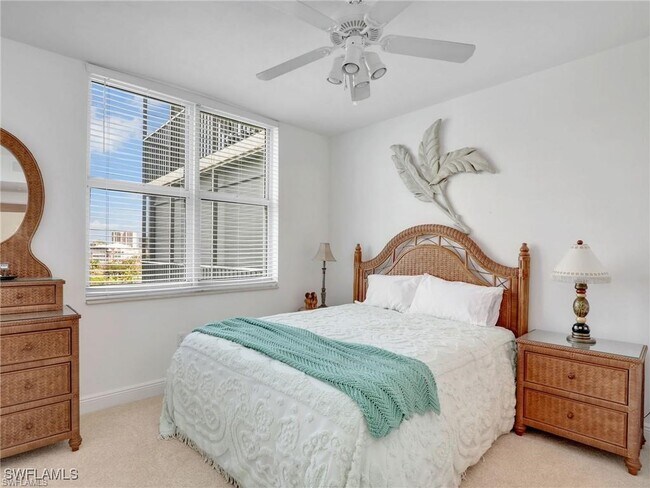 Building Photo - 1070 S Collier Blvd