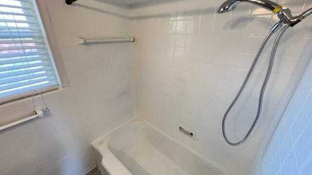 Building Photo - 10263 Casa View Dr