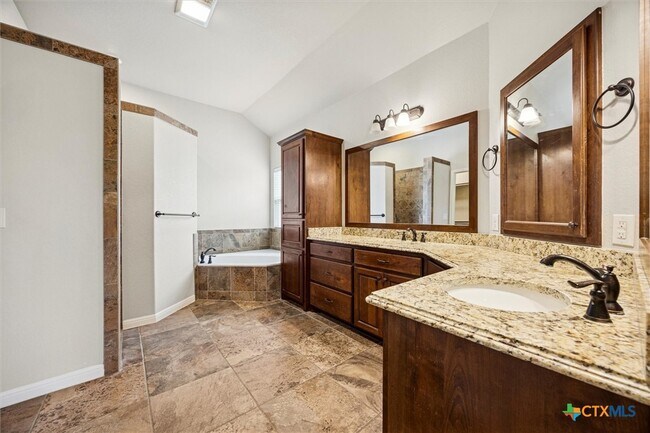 Building Photo - 249 Legacy Hills