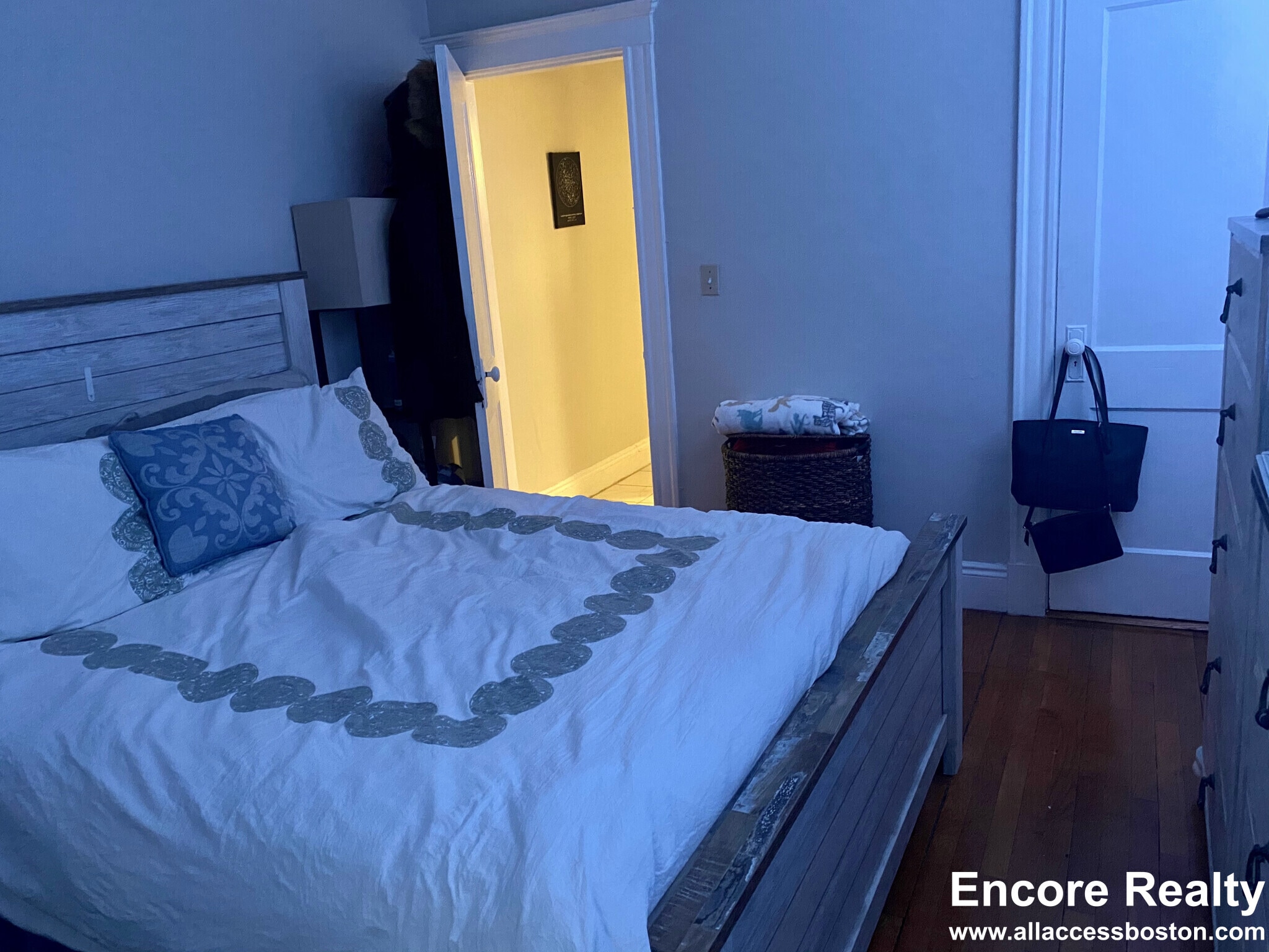 Building Photo - 110 Brainerd Rd