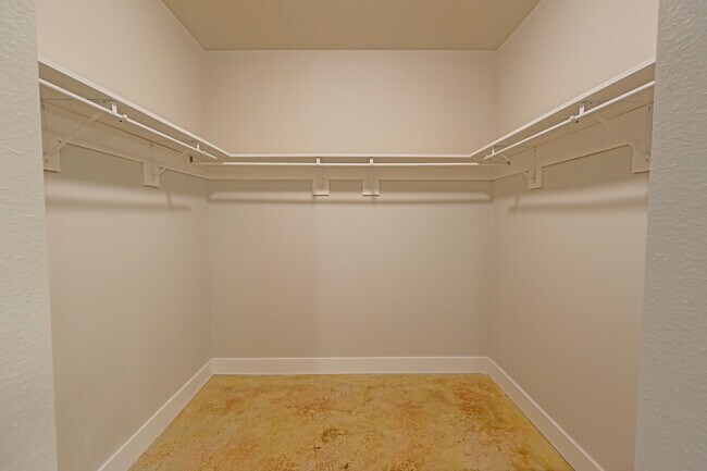 Building Photo - 2720 Jewel Rd