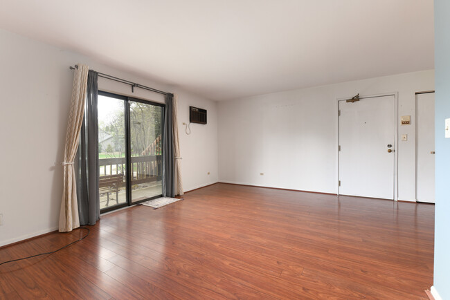 Building Photo - 425 Berkshire Dr