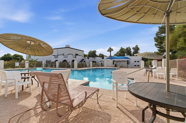 Building Photo - 4308 N Parkway Ave