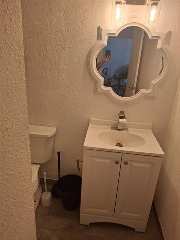 Building Photo - 5721 Harvest Hill Rd