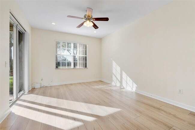 Building Photo - 8287 NW 128th Ln