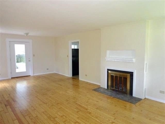 Building Photo - 908 Rosser Ln