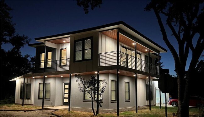Building Photo - 6308 Hudson Bend Rd
