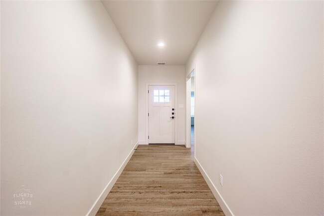 Building Photo - 3841 Kala Dr