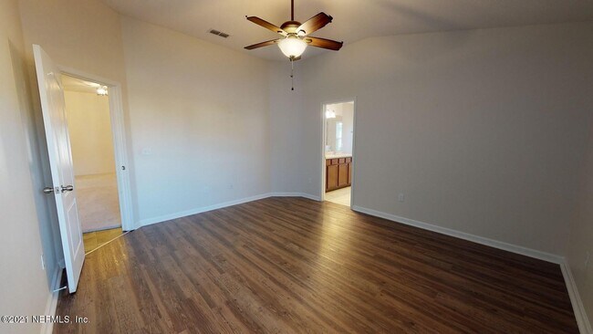 Building Photo - 517 S Aberdeenshire Dr