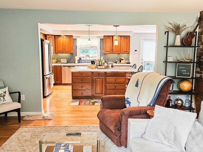 Building Photo - 34 Hidden Meadows Ln