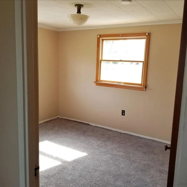 Building Photo - Charming 3BR House in Clairton