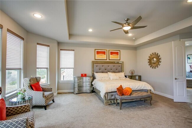 Building Photo - 2236 Long Bow Dr