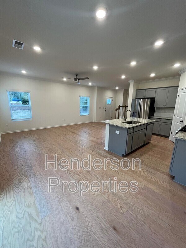 Building Photo - 106 Quinn Rd