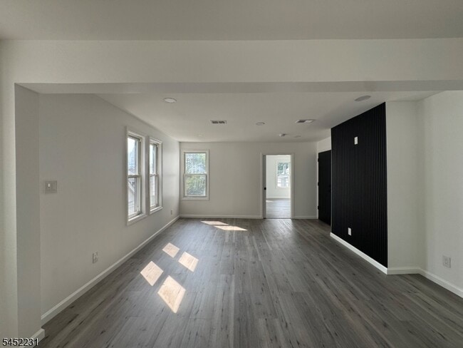 Building Photo - 114 Orange Ave