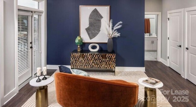 Building Photo - 2408 South Blvd