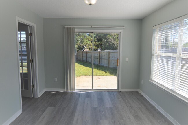 Building Photo - 6340 Heronwalk Dr