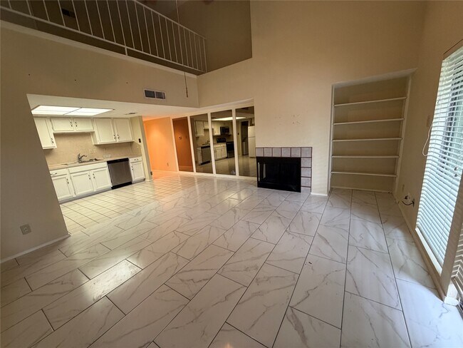 Building Photo - 14777 Wunderlich Dr