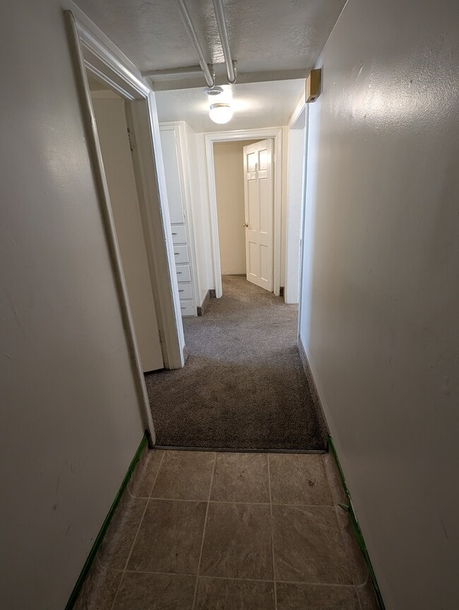 Building Photo - 129 N 100 E