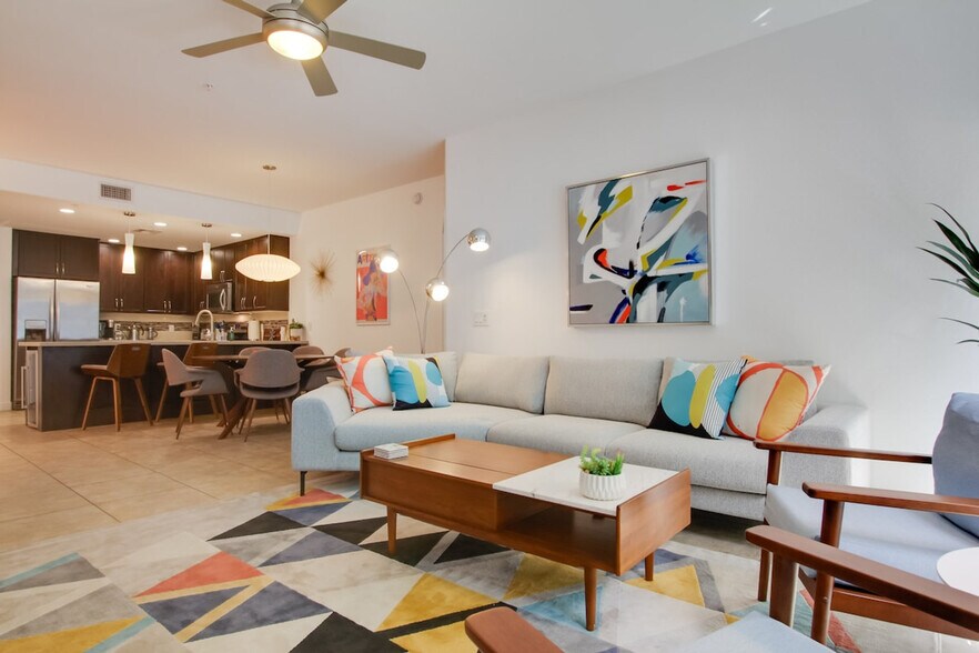 Building Photo - 5450 E Deer Valley Dr