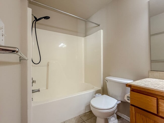 Building Photo - 3bd/2bth North Green Lake Townhome, $3,250/mo.