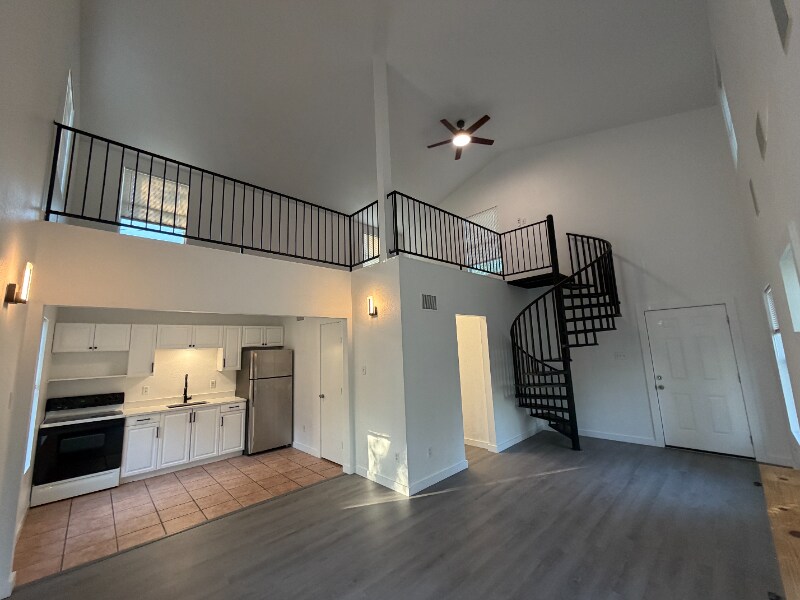 Building Photo - 1410 Ashwood Rd