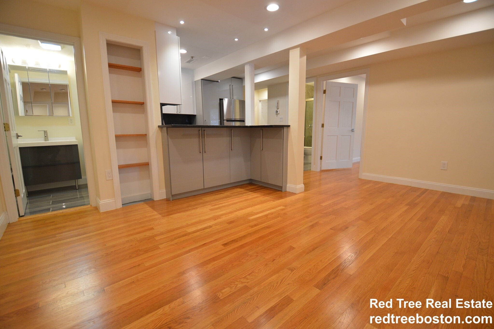 Building Photo - 1801 Beacon St