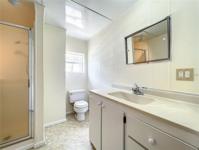 Building Photo - 831 Wolf Trail