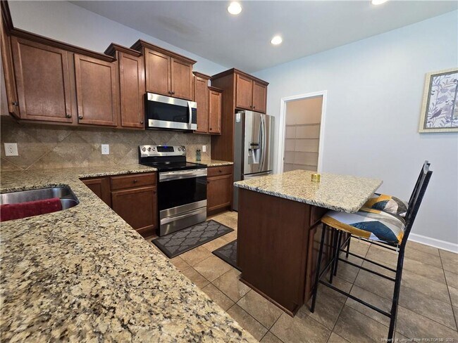 Building Photo - 410 Sedgefield Dr