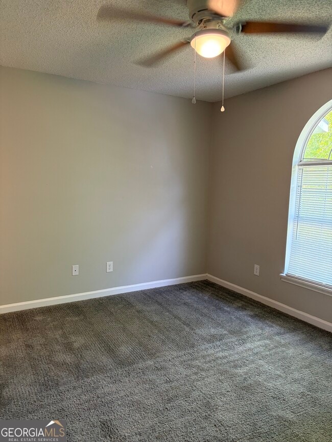 Building Photo - 724 Morningside Ln